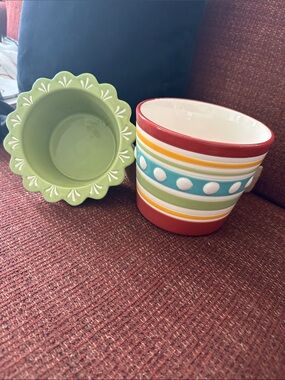 Colorful Ceramic Multi-Stripe and Green Scalloped Bowls - chips and dip Set of 2